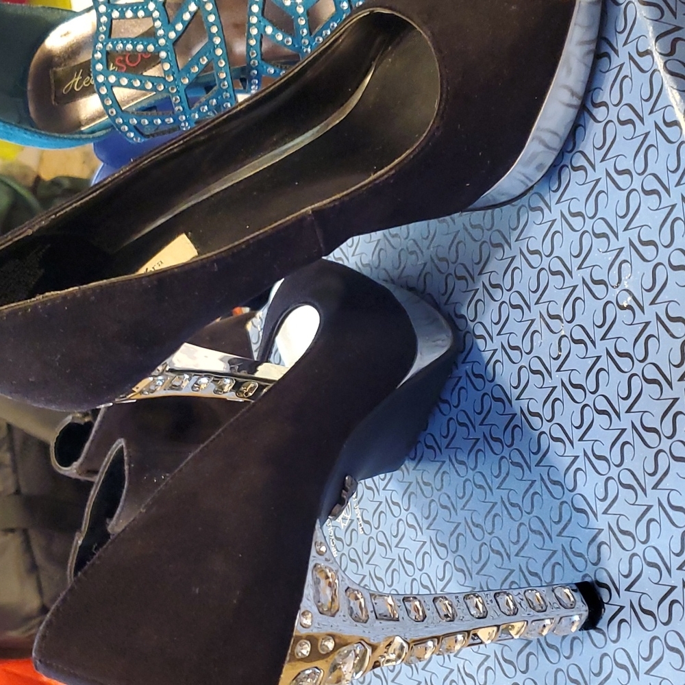 Vera Wang Stilettos